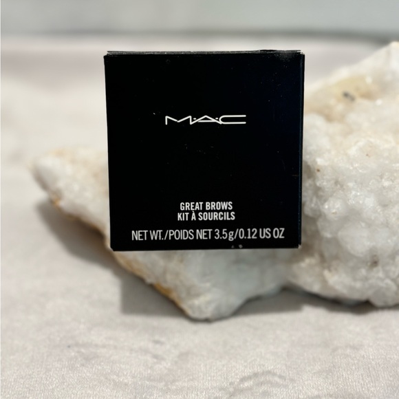 MAC Cosmetics Great Brows Kit - NWT - Picture 1 of 4